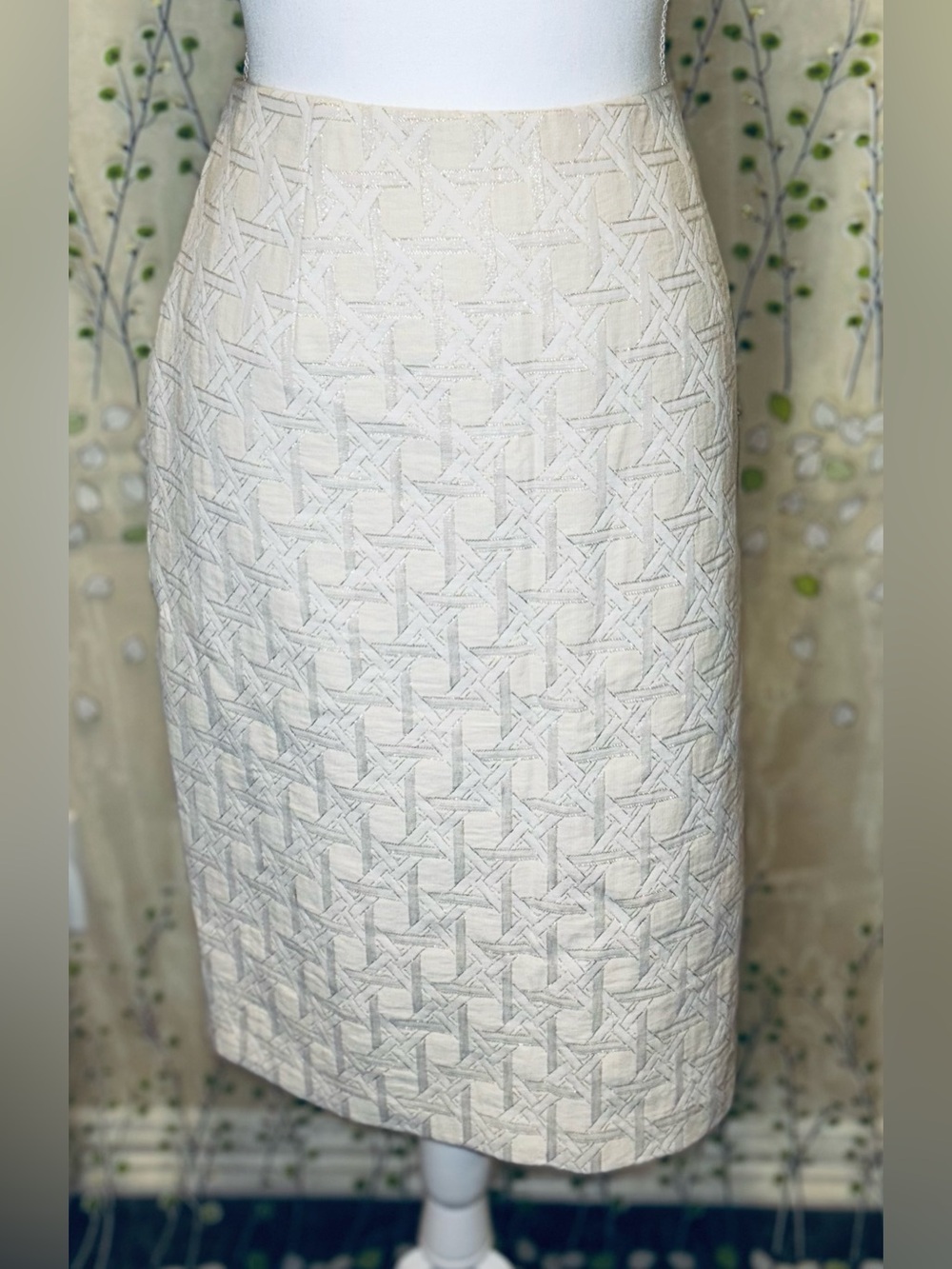 New York & Company Cream Metallic Lattice Jacquard Pencil Skirt Size 12 Lined